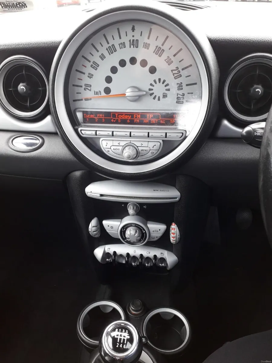Mini Cooper 2010 - Image 3