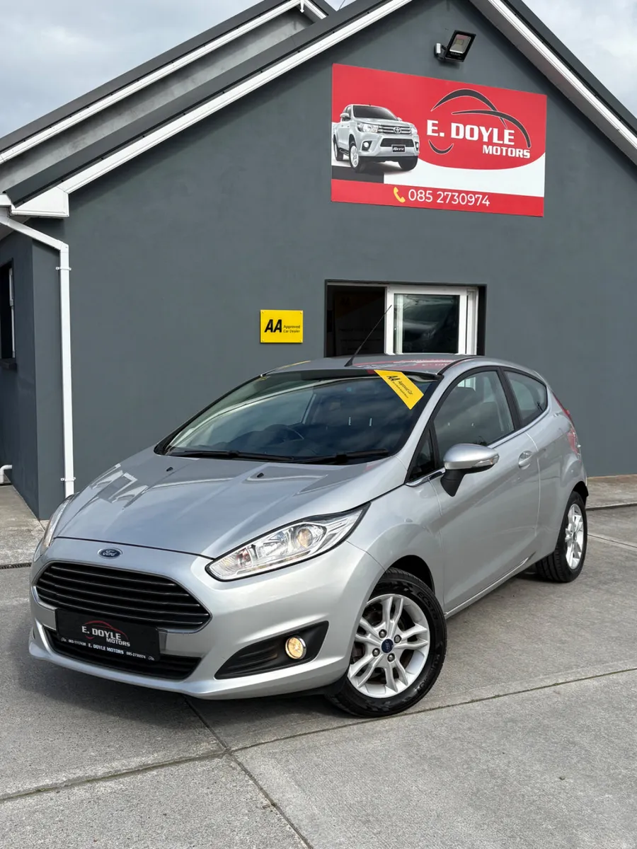 Ford Fiesta 2015 Zetec 1.25 manual - Image 2