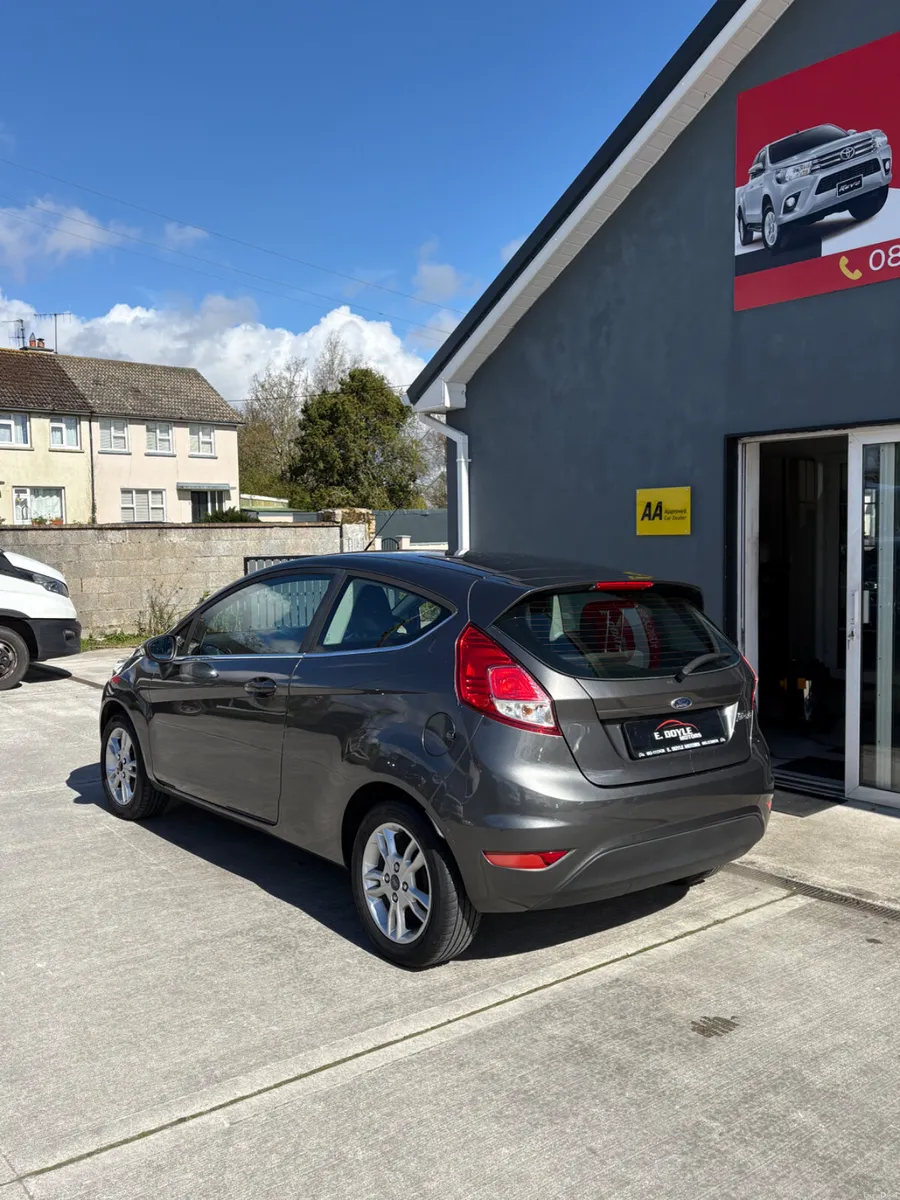 Ford Fiesta 2016 Zetec 1.25 - Image 3