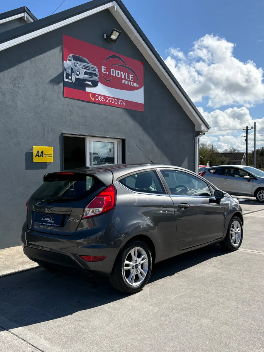 Ford Fiesta 2016 Zetec 1.25 - Image 4