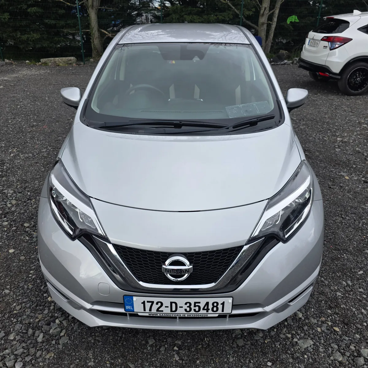 Nissan Note 2017 Automatic - Image 4