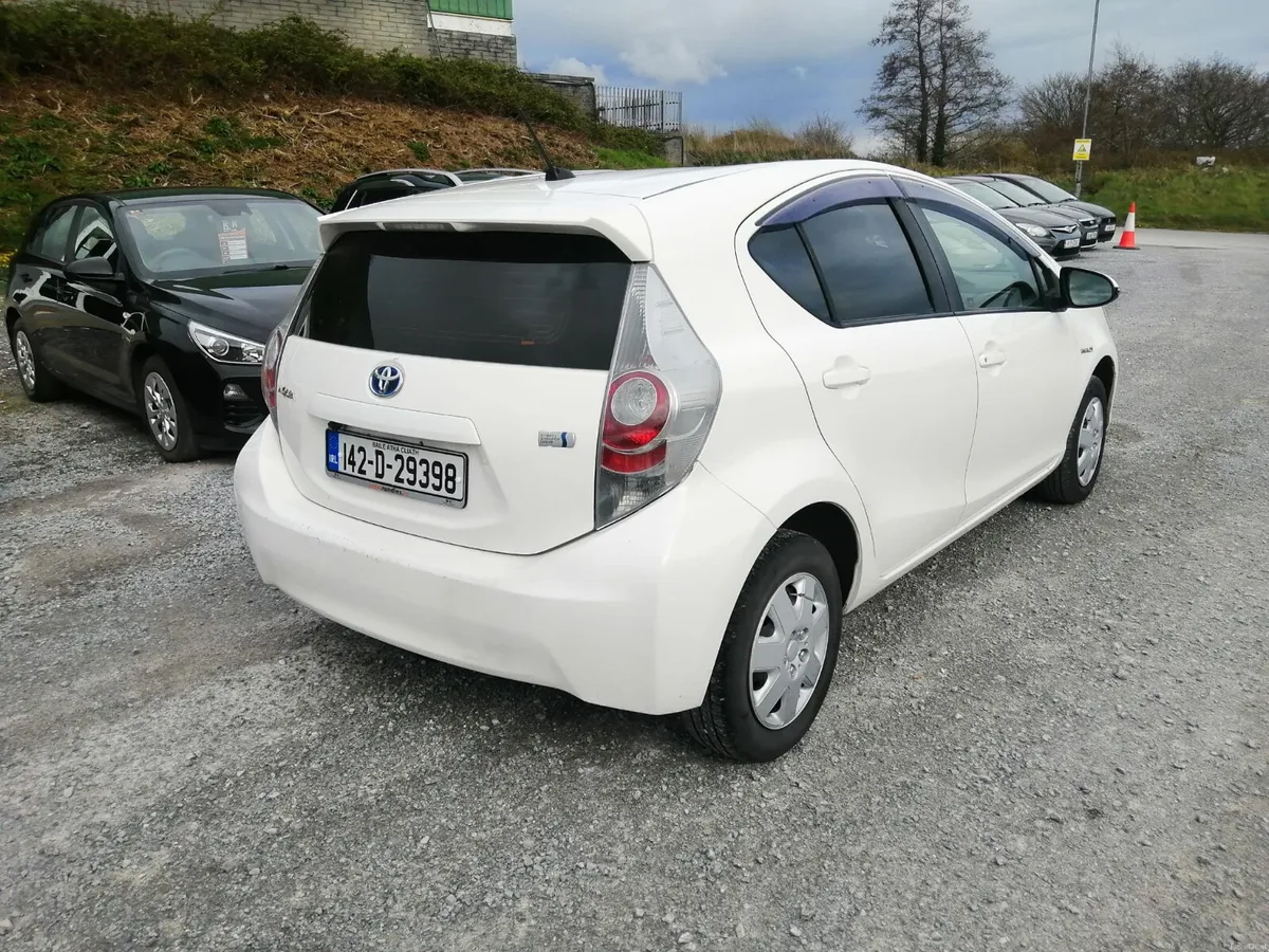 2014 Toyota Aqua - Image 4