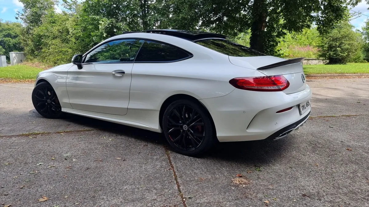 Mercedes-Benz C-Class 2017 - Image 3