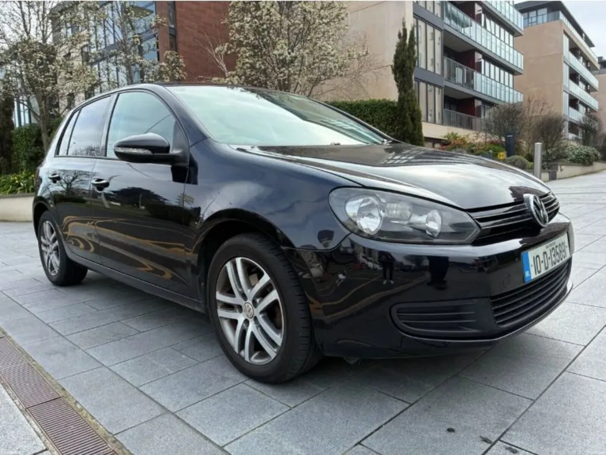 Volkswagen Golf 2010 - Image 1