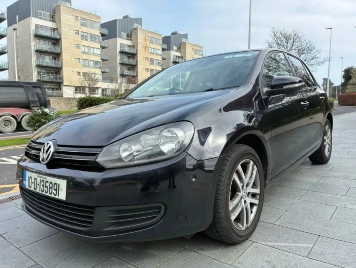 Volkswagen Golf 2010 - Image 2
