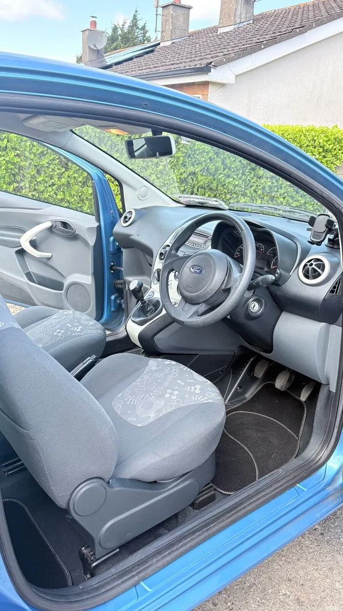 2011 Ford Ka - Image 2