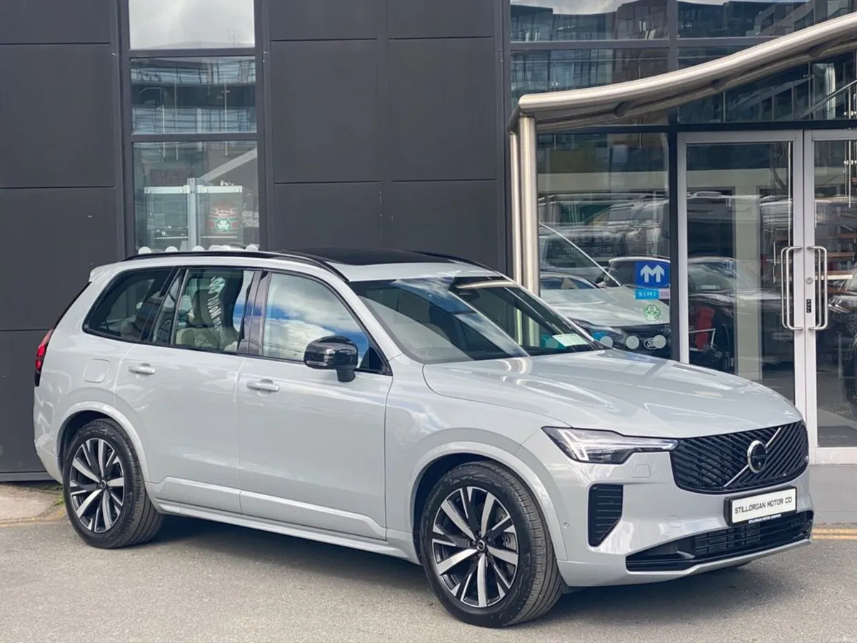 Volvo XC90 T8 Dark Plus AWD Auto (PHEV) - Image 1