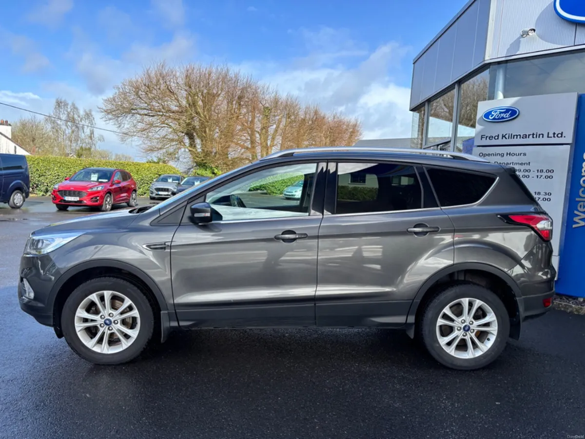 Ford Kuga TITANIUM 1.5 TDCI 120PS 4DR MAN - Image 4