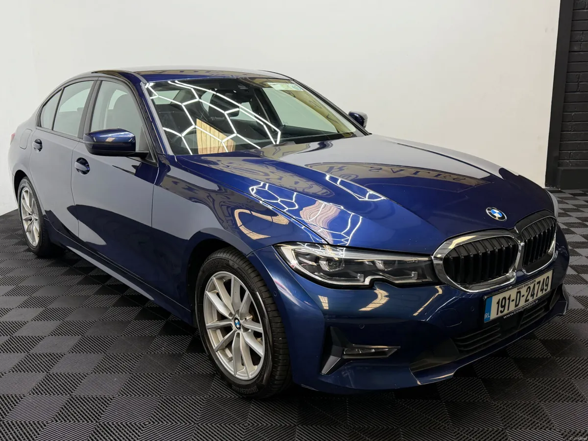 2019 BMW 3-Series 320D  LOW KM WARRANTY - Image 2