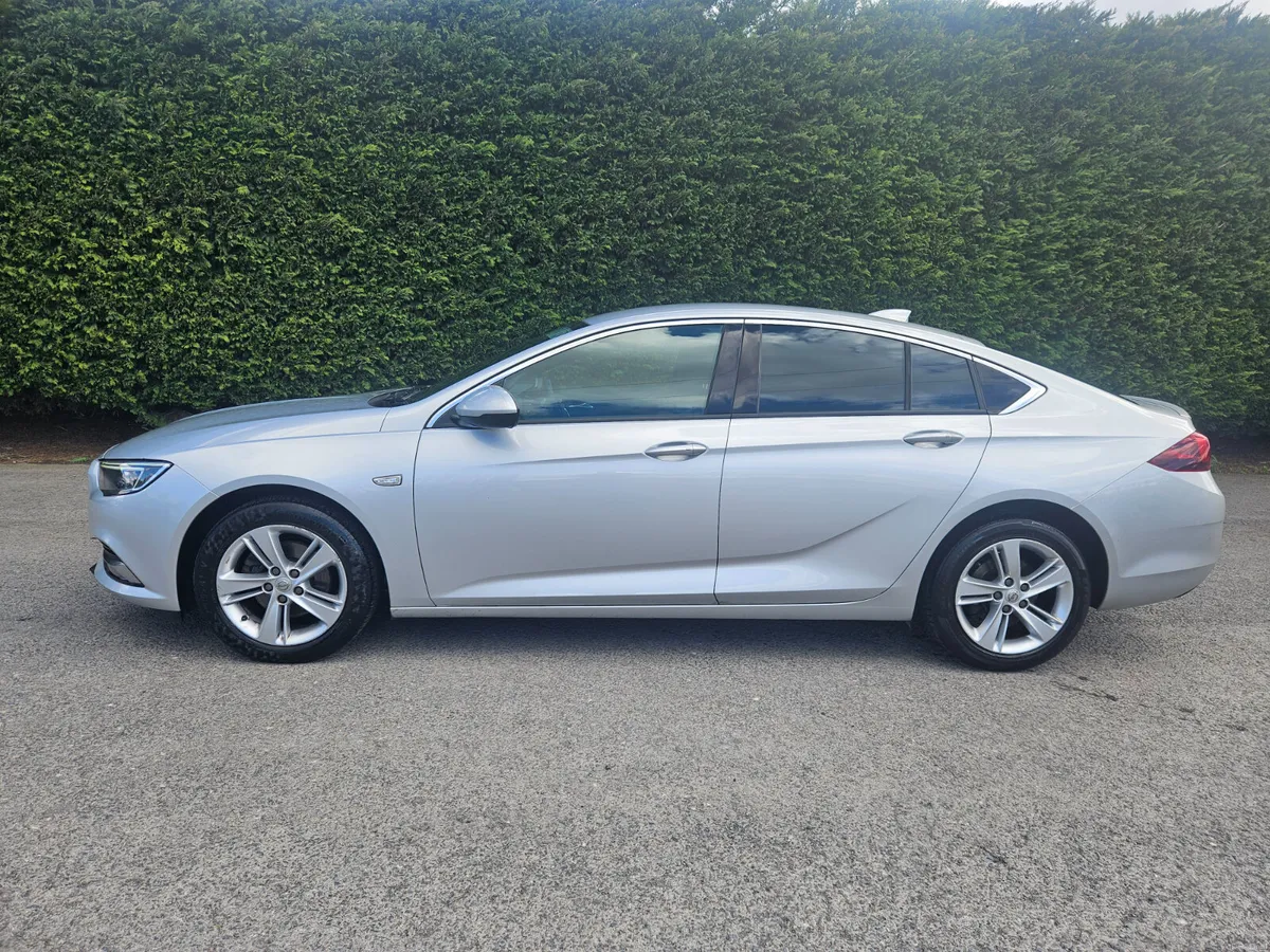 Opel Insignia 2018 1.5 L SRI 140 ECO TEC TURBO - Image 3