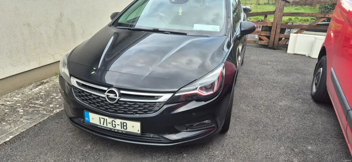 Opel Astra 2017 - Image 1