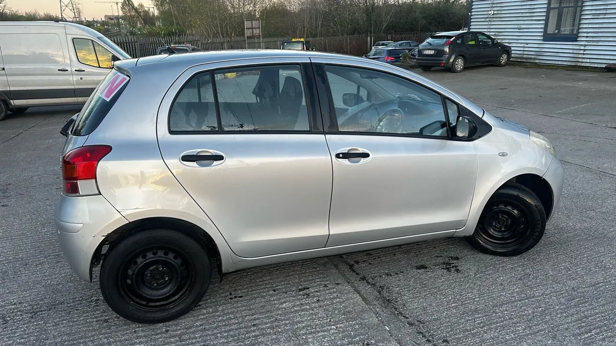 2009 Yaris T2 for sale - Image 1