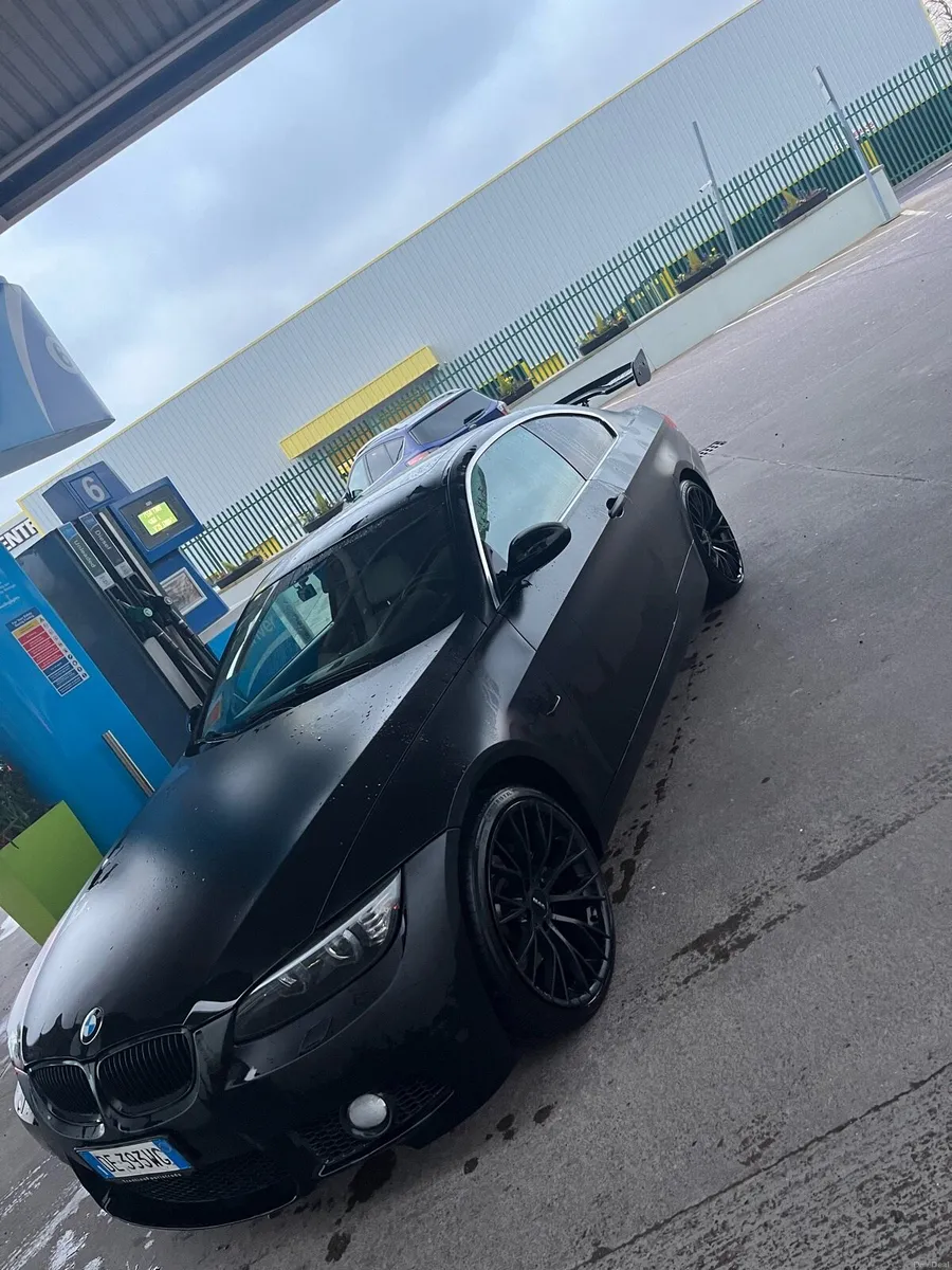 BMW E92 325I - Image 2