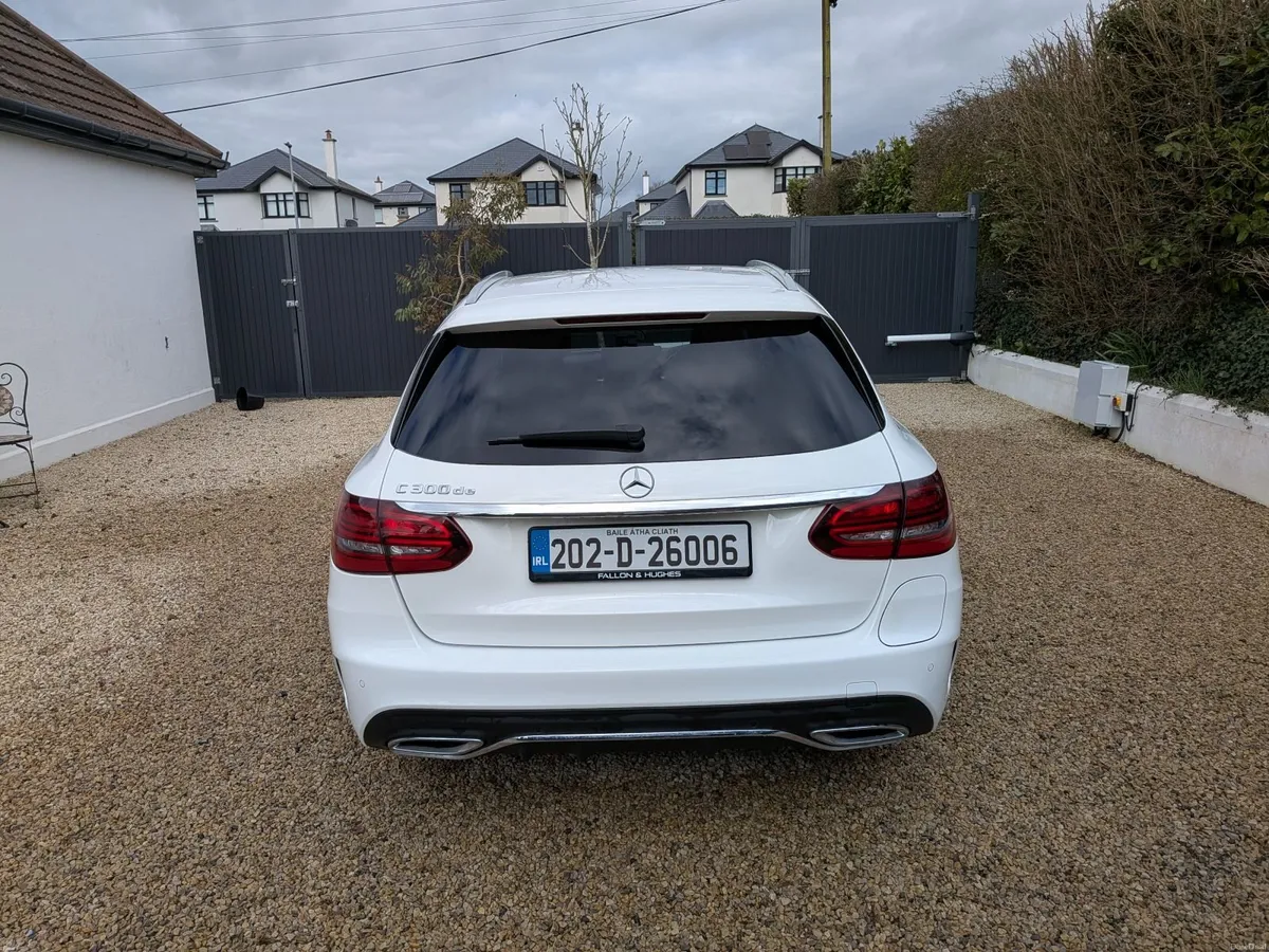 Mercedes-Benz C-Class 2020 - Image 2