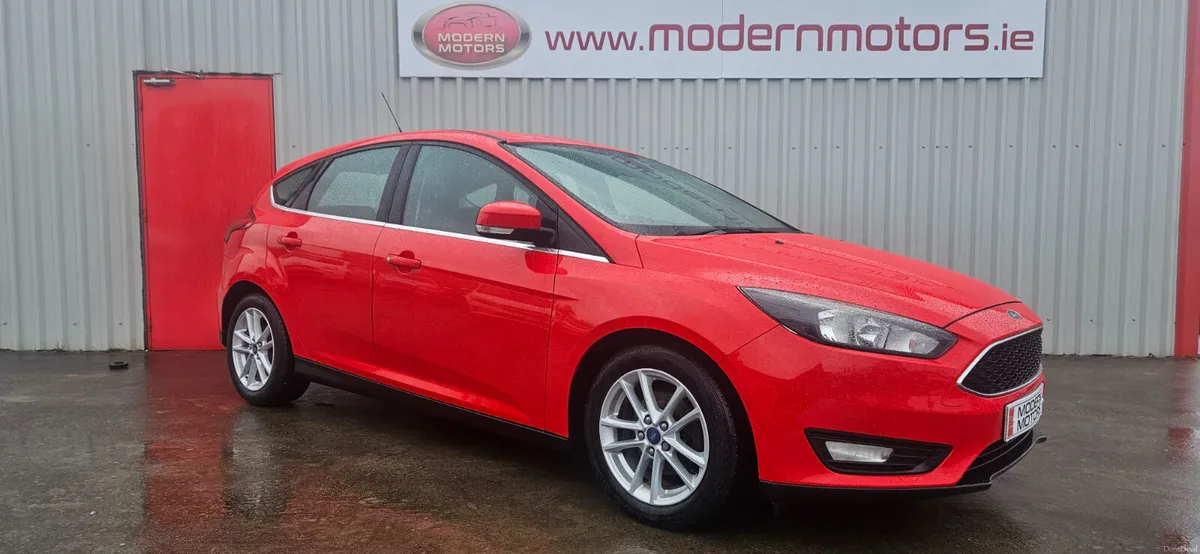 Ford Focus zetec 1.0 eco 125bhp 6speed low mls - Image 2