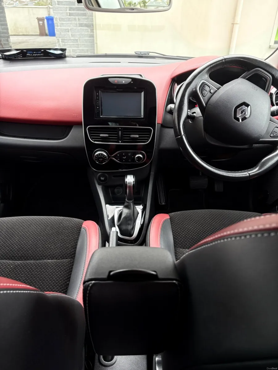 Renault Clio 2018 - Image 4