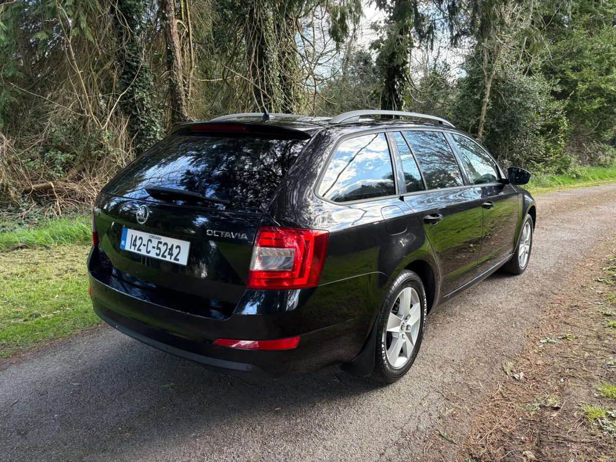142 Skoda Octavia 2.0L TDI, Tax & NCT to December! - Image 3