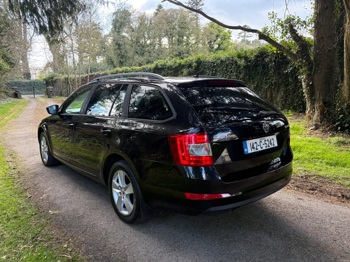 142 Skoda Octavia 2.0L TDI, Tax & NCT to December! - Image 2