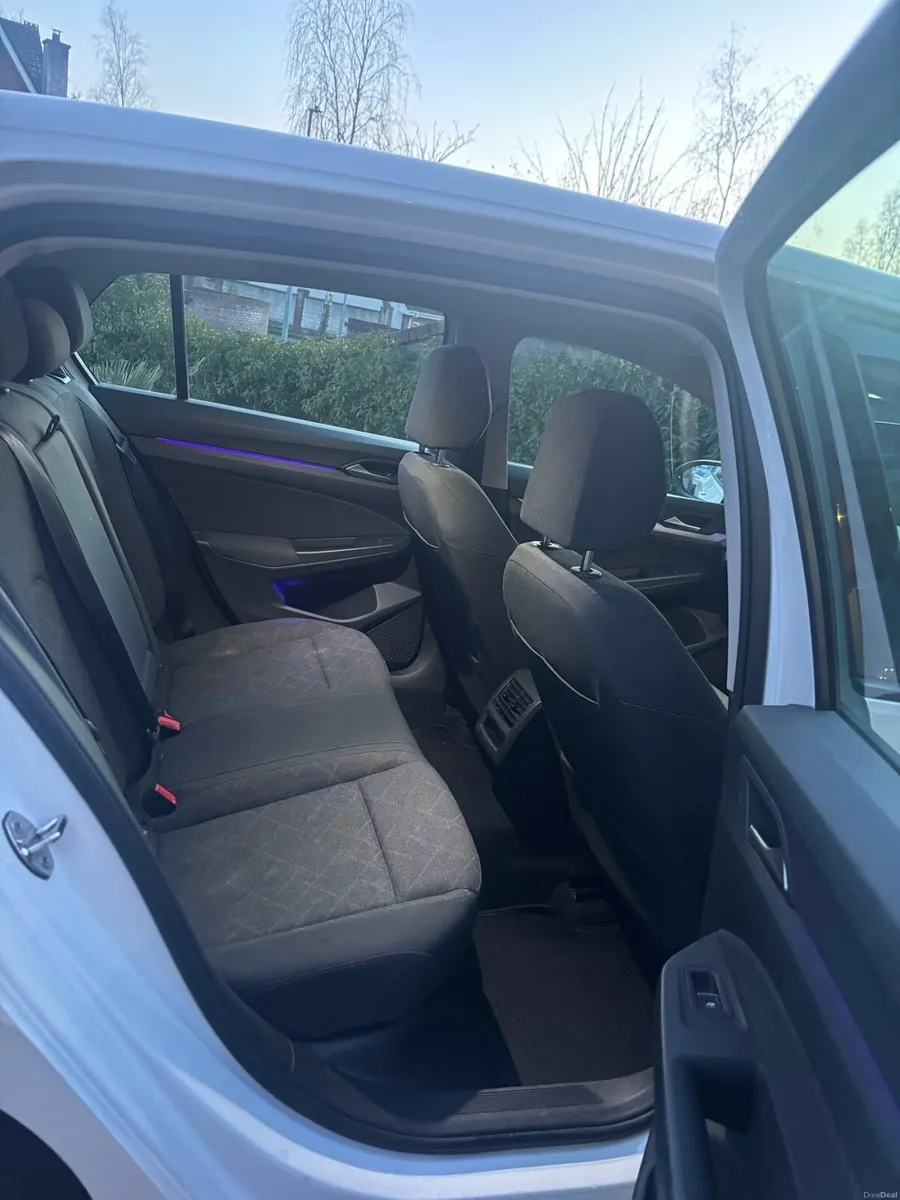 Volkswagen Golf 1.0L Life - Image 3