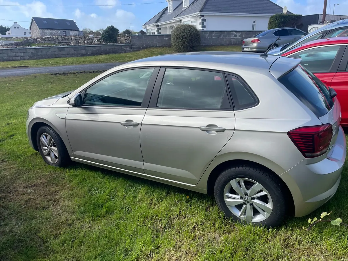 Volkswagen Polo 2019 - Image 2