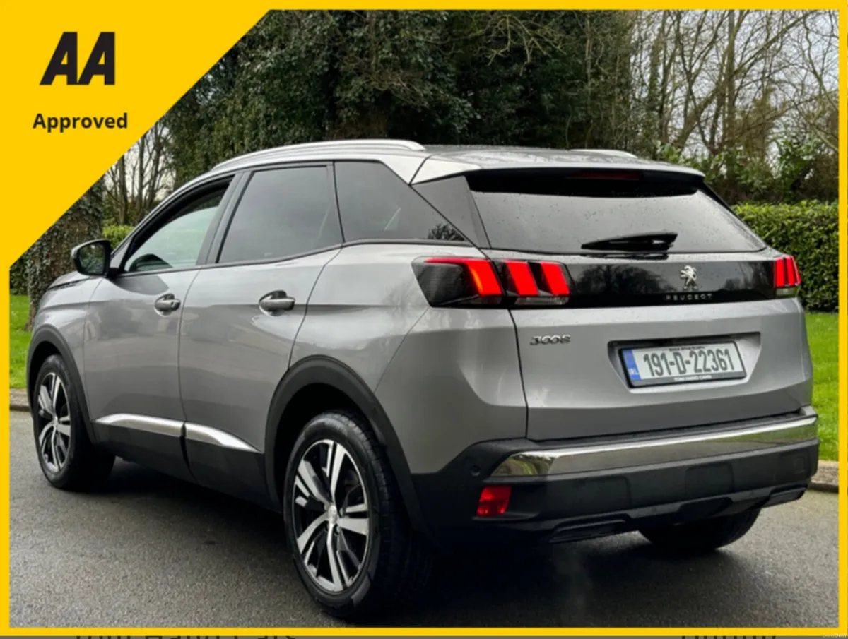 Peugeot 3008 1.2 ALLURE 2019 *LOW KLMS* - Image 3