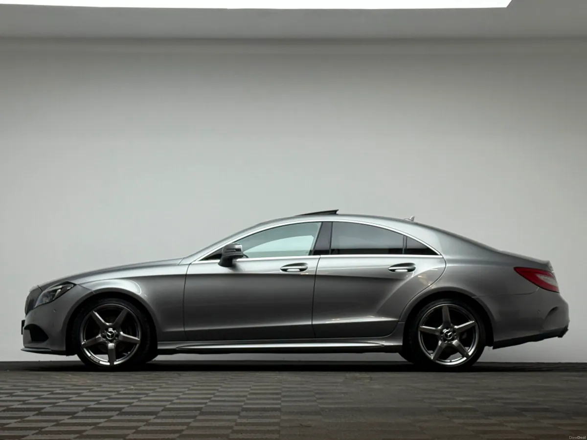 Mercedes-Benz CLS 220D AMG LINE PREMIUM *SUNROOF* - Image 3