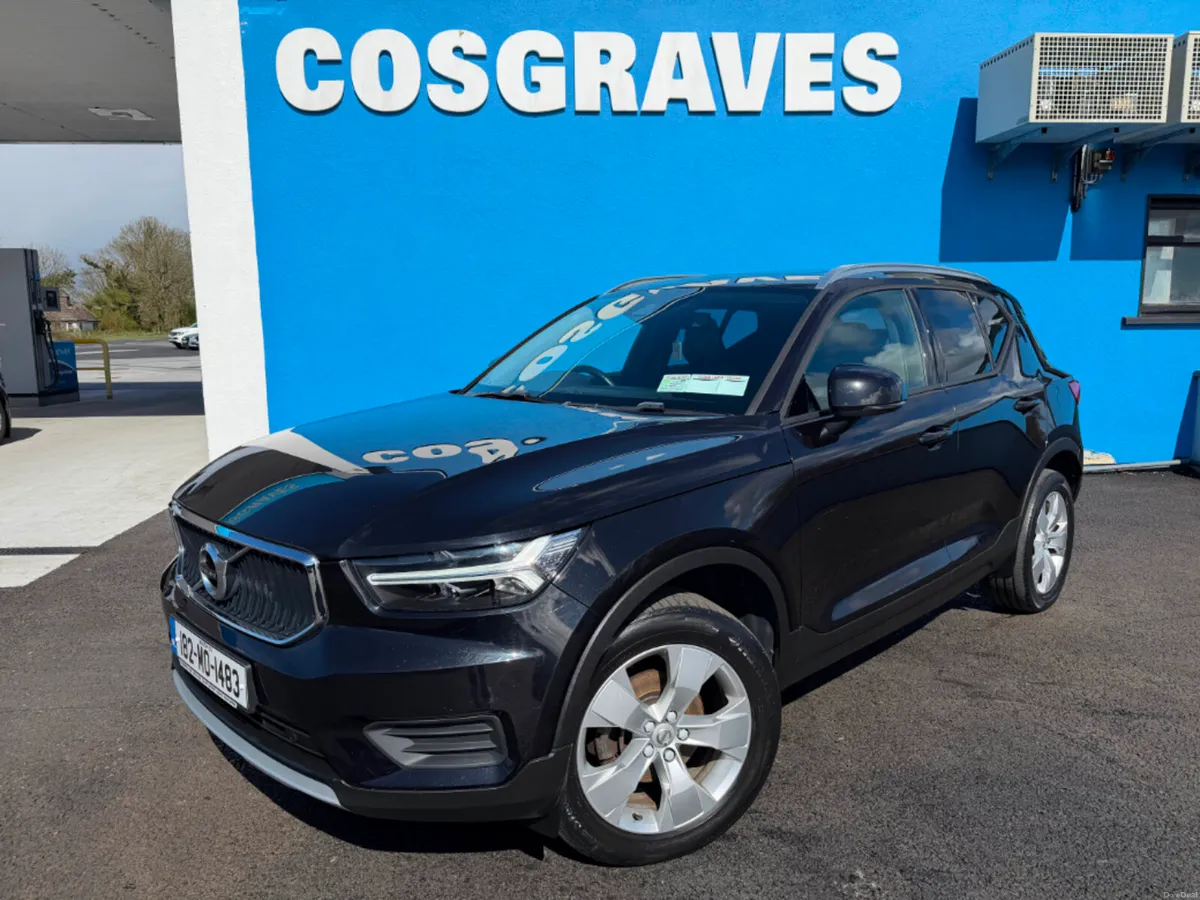 Volvo XC40 2 0 D3 TD Momentum 5DR * REVERSING CAME - Image 3
