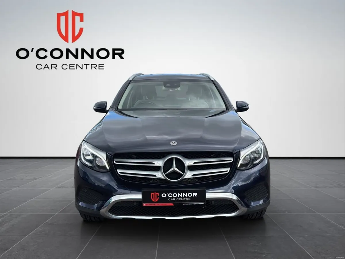 Mercedes-Benz GLC Navy suit, cream interior — dres - Image 2