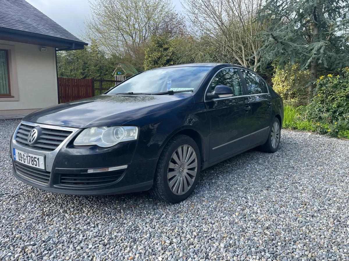 Volkswagen Passat - Image 3