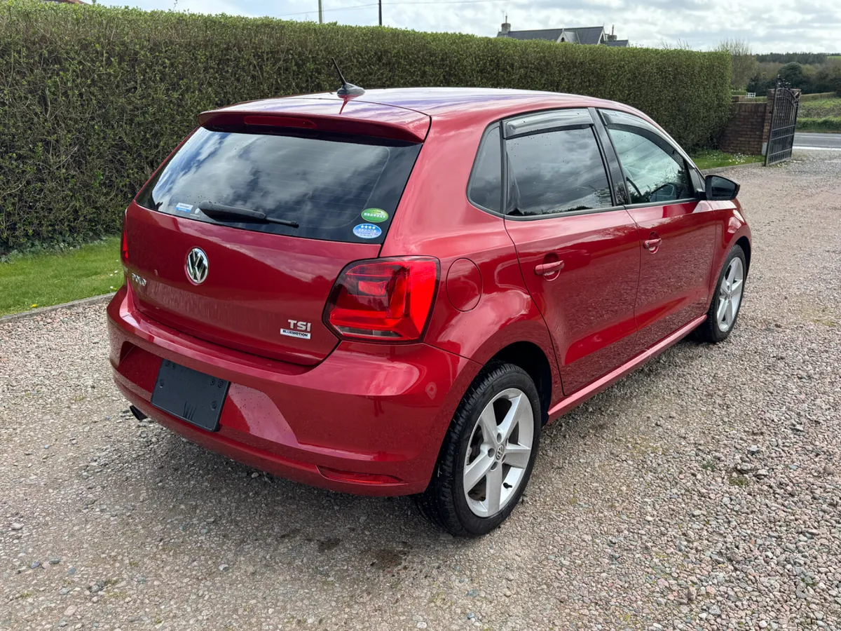 171 Volkswagen Polo Highline DSG - Image 4