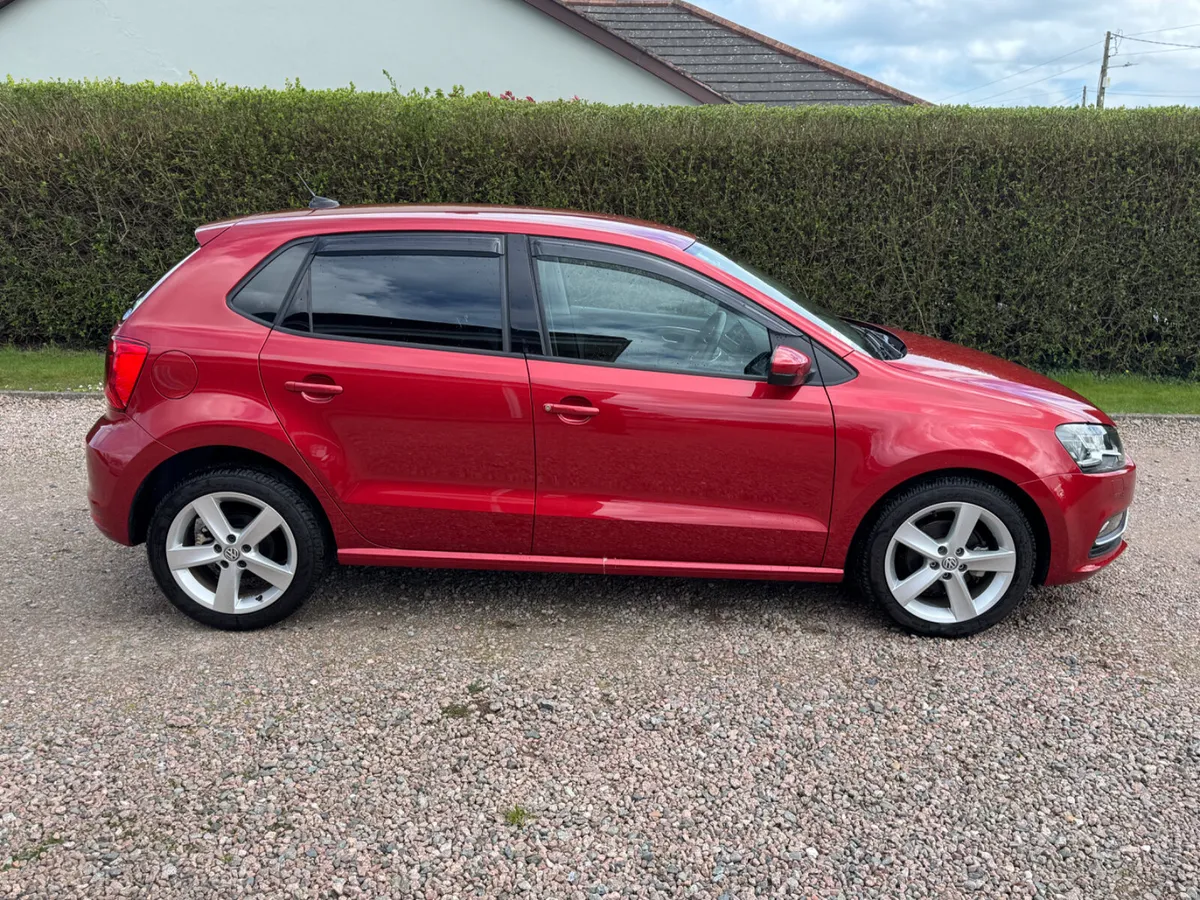 171 Volkswagen Polo Highline DSG - Image 3