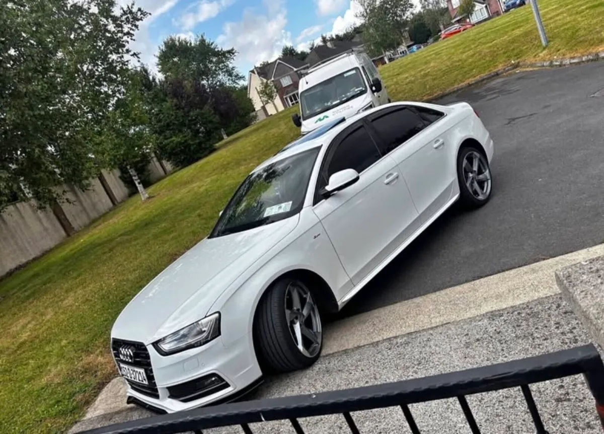 Audi A4 Sunroof Sline Black edition - Image 4