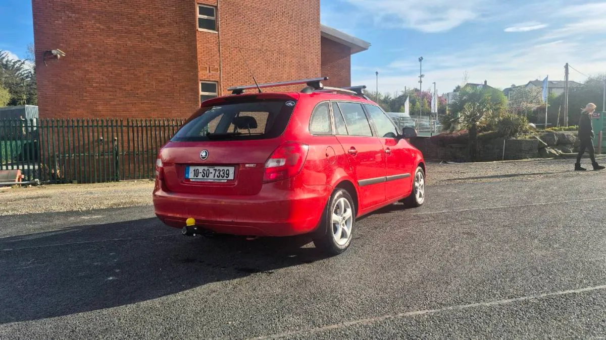Skoda Fabia Estate 1.6 Diesel - Image 2