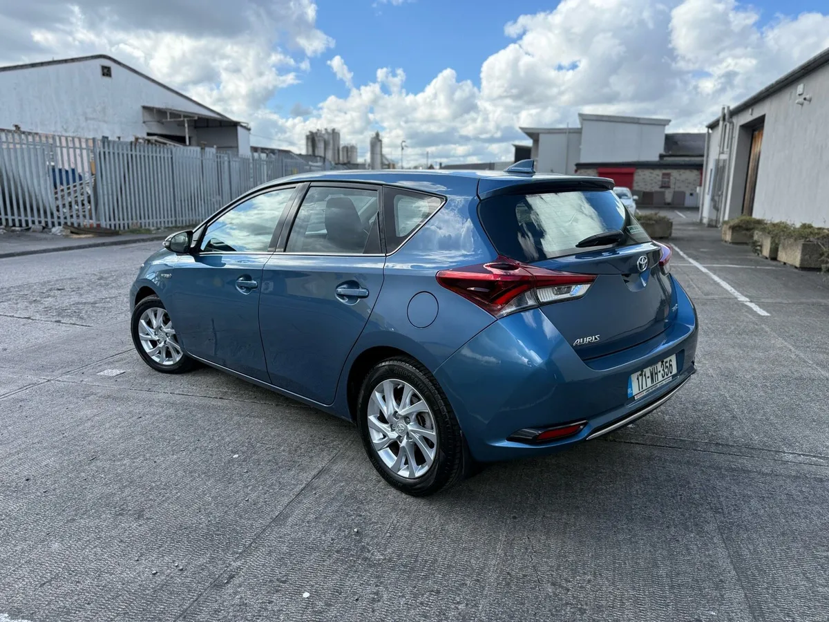 2017 Toyota Auris 1.8 Hybrid Automatic NCT 01-2027 - Image 3