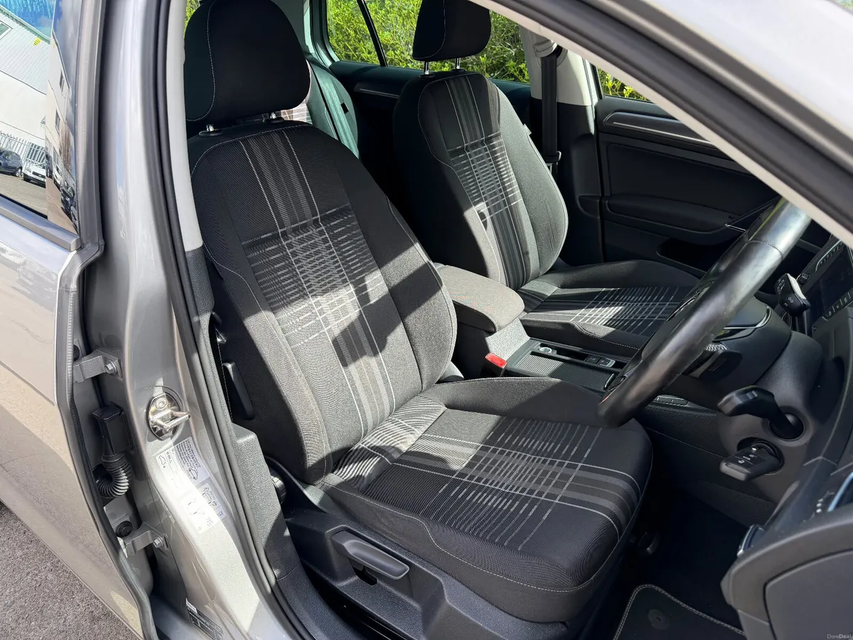 Volkswagen Golf 1.2 Auto Lounge - Image 6