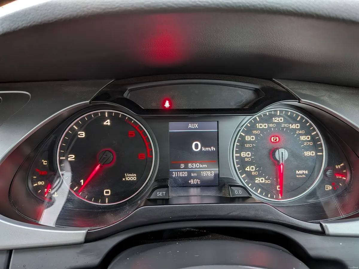 Audi A4 2010 S-Line - Image 2