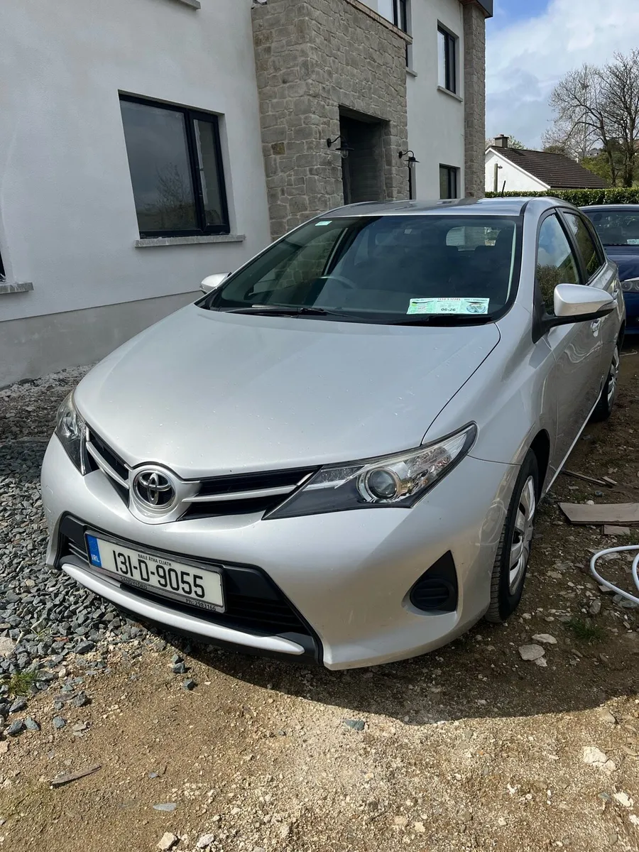 131 Toyota Auris *Low Kms - Spotless* - Image 3