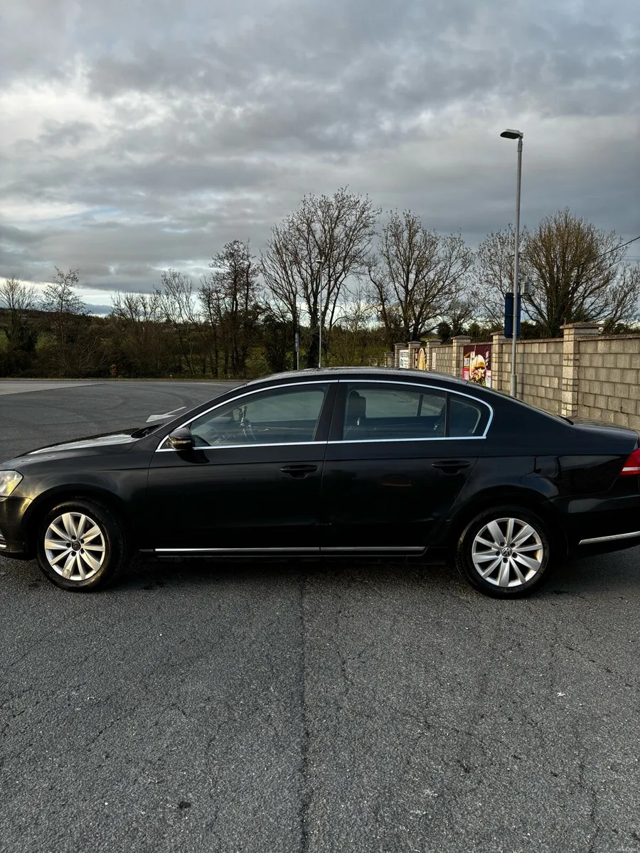 VW Passat B7 - Image 2