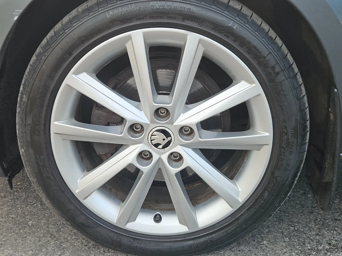 Skoda Octavia 2016 1.6 TDI STYLE - Image 6