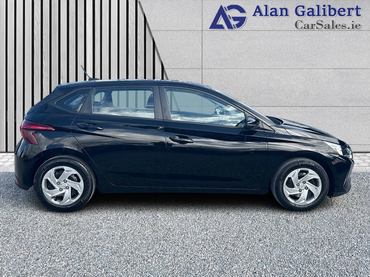 Hyundai i20 1.2 Petrol CLASSIC - Image 3