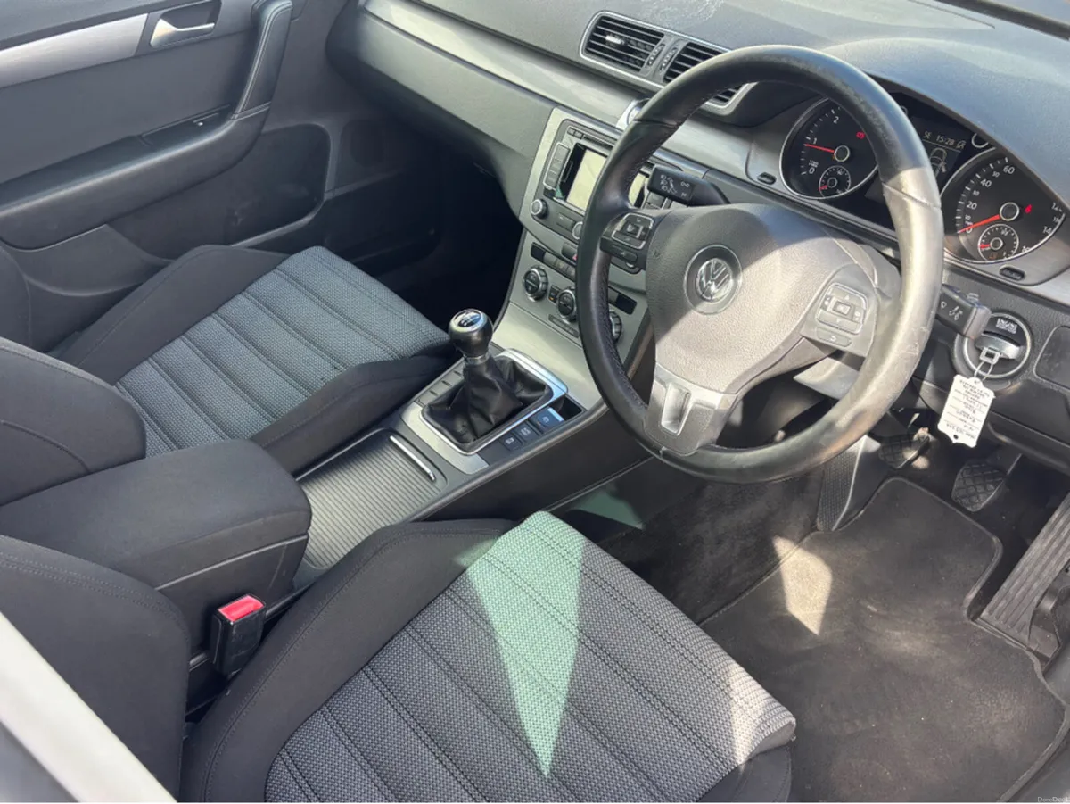 Volkswagen Passat 2.0 TDI SPORT BLUE MOTION BLUEMO - Image 3
