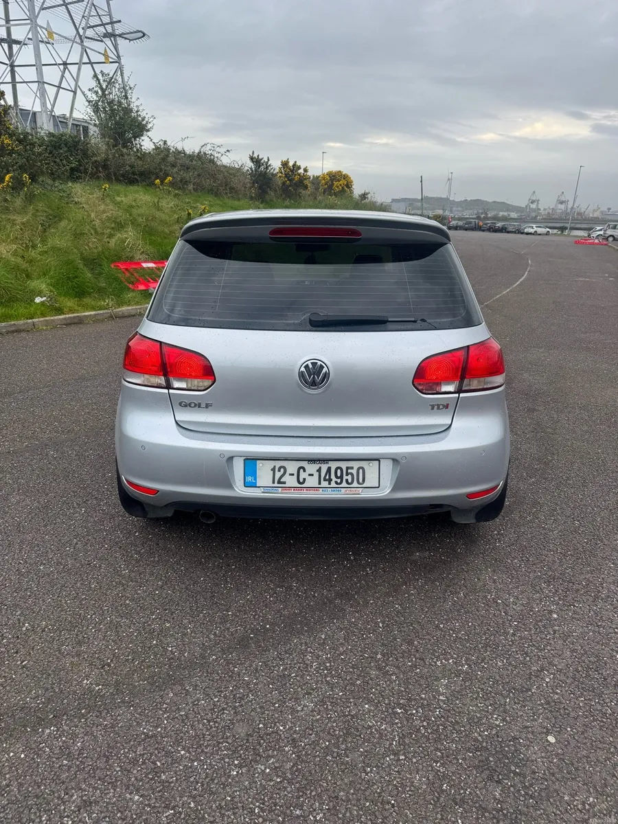 Volkswagen Golf - Image 4