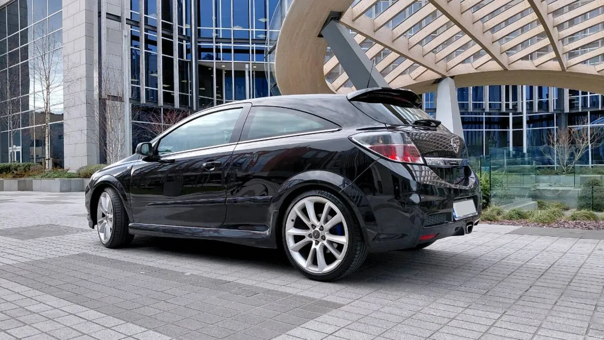 Opel Astra H OPC 2007 - Image 3