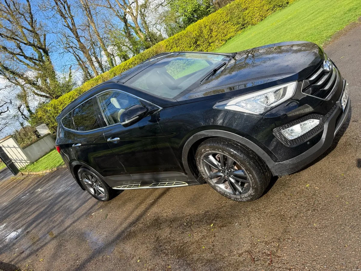 Hyundai Santa Fe - Image 1