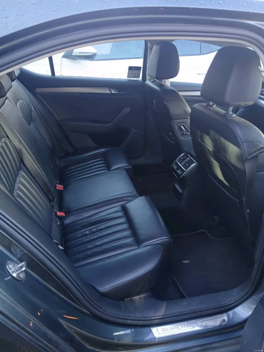 Skoda Superb 2018 - Image 4