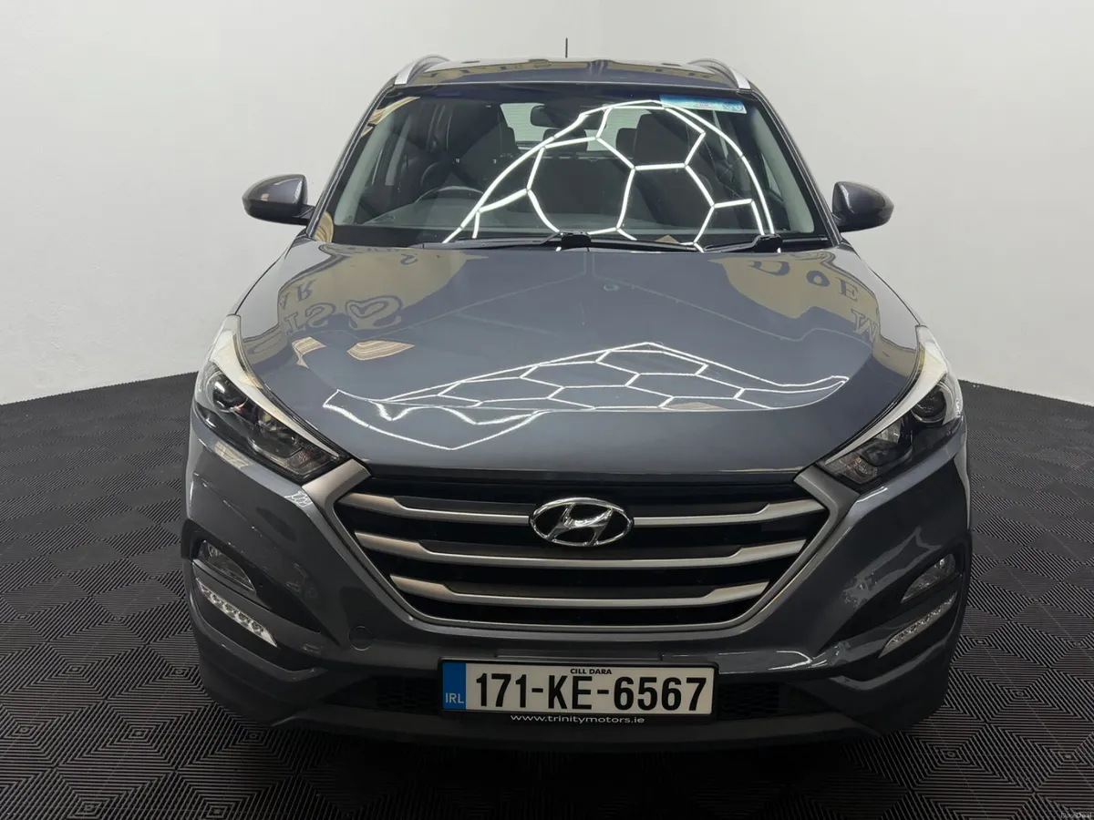 2017 Hyundai Tucson 2.0 D Auto Executive 4WD - Image 3
