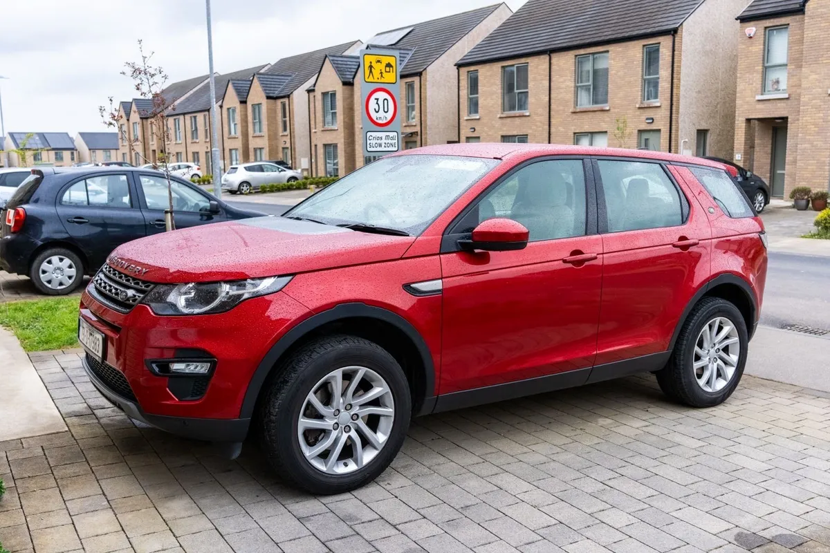 Land Rover Discovery - Image 3