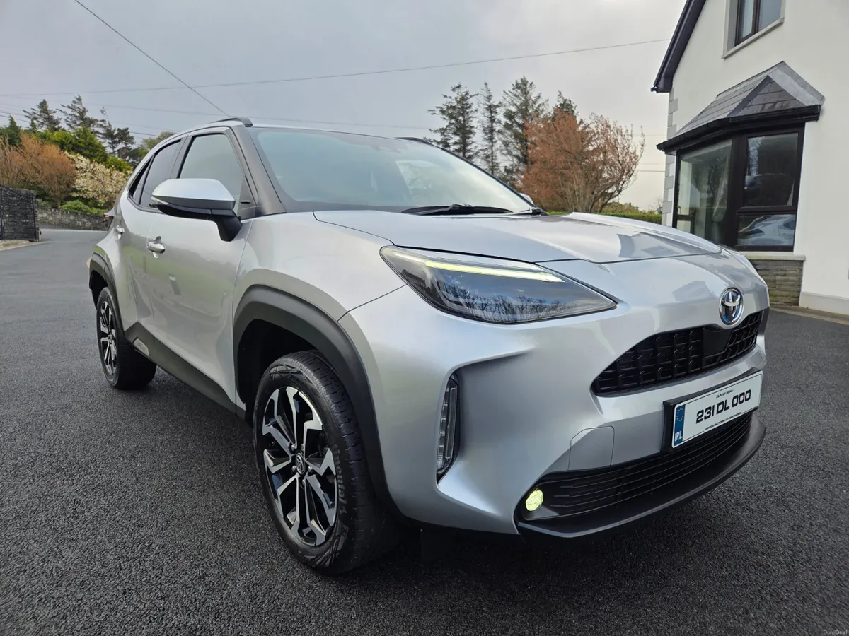 2023 TOYOTA YARIS CROSS 1.5 HYBRID DESIGN 122BHP - Image 1