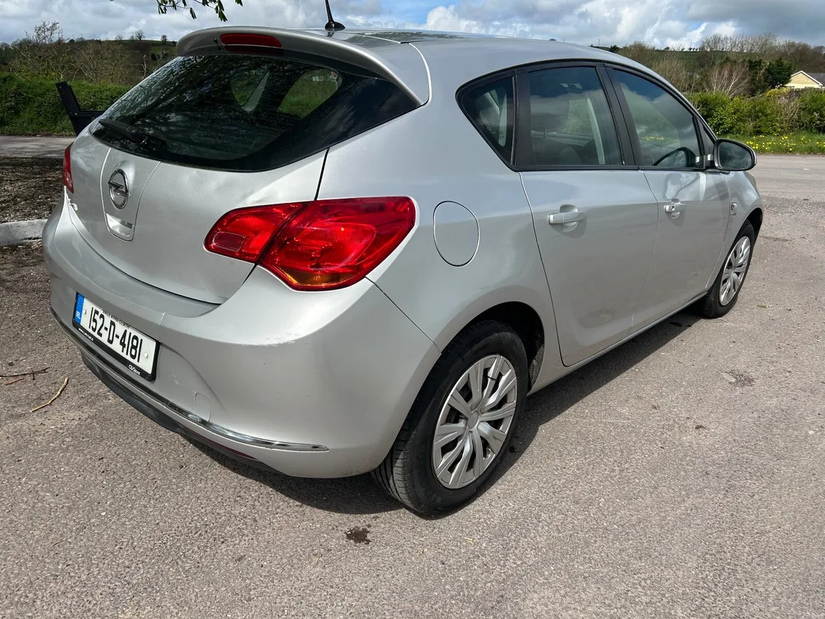 Opel Astra 2015 - Image 4