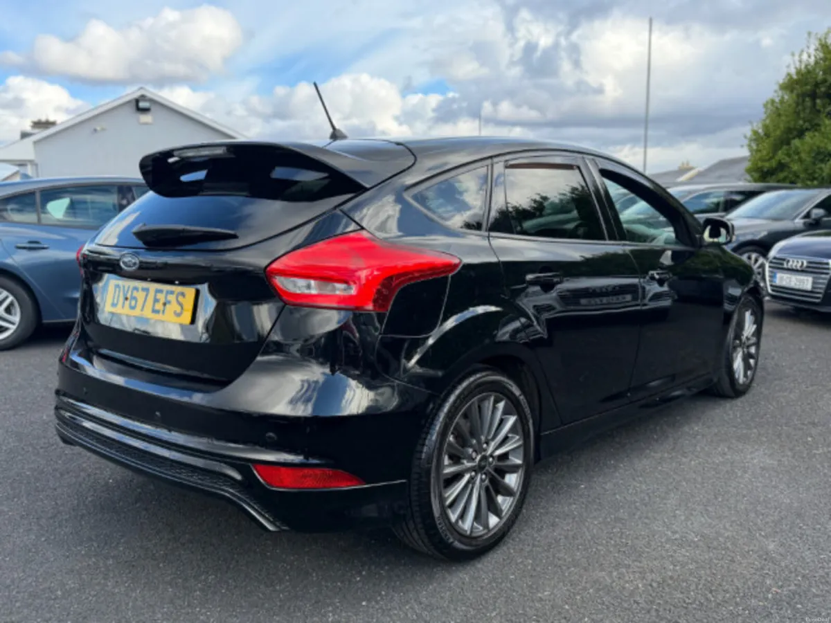 Ford Focus ST-LINE TDCI - Image 3